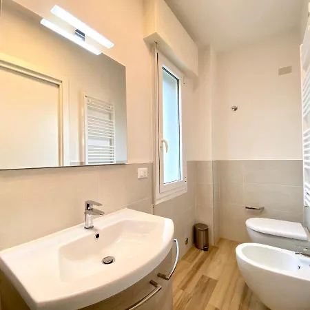 Cristina Carraro Immobiliare - Family 리도 디 예솔로